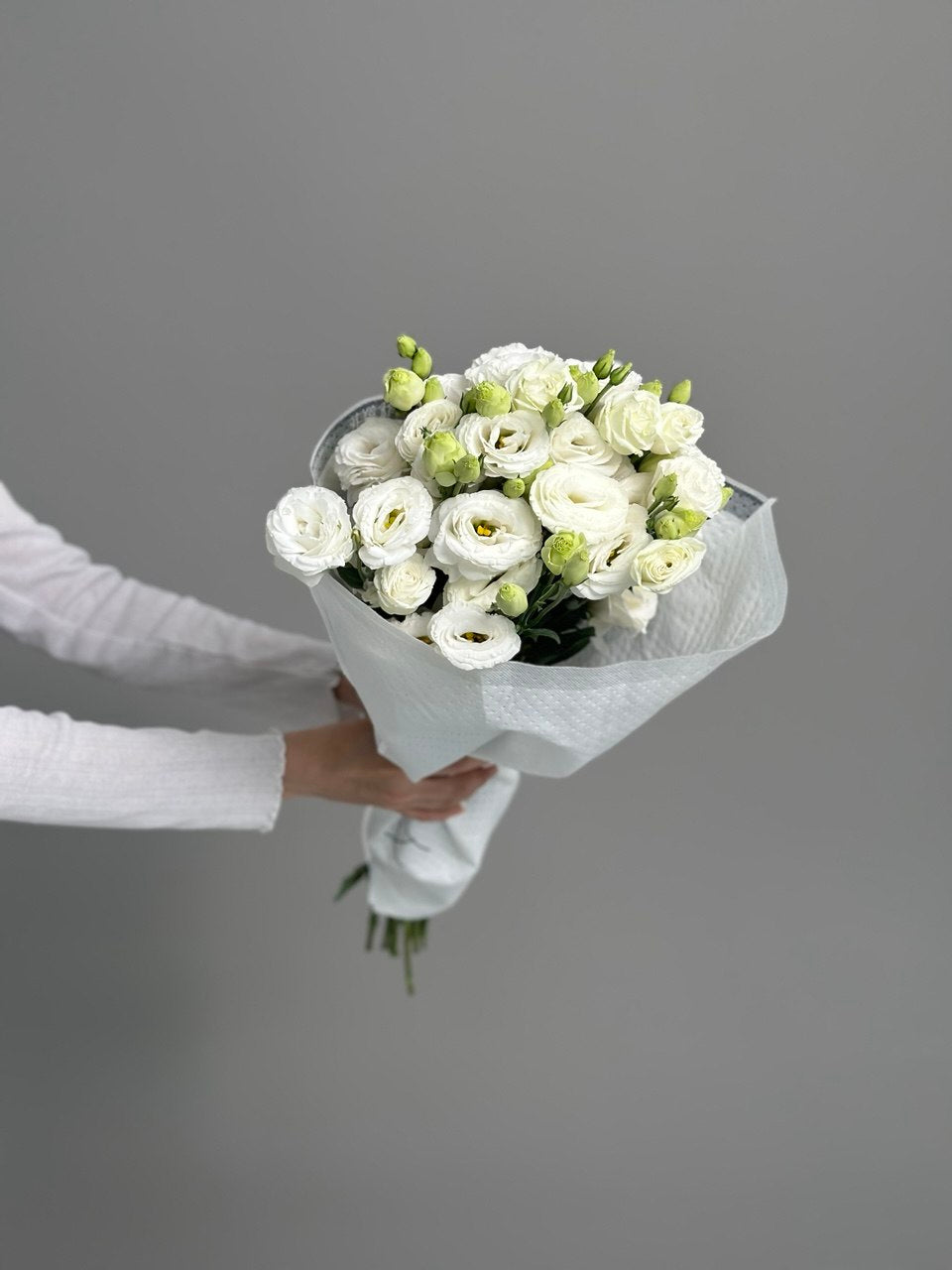 White eustoma