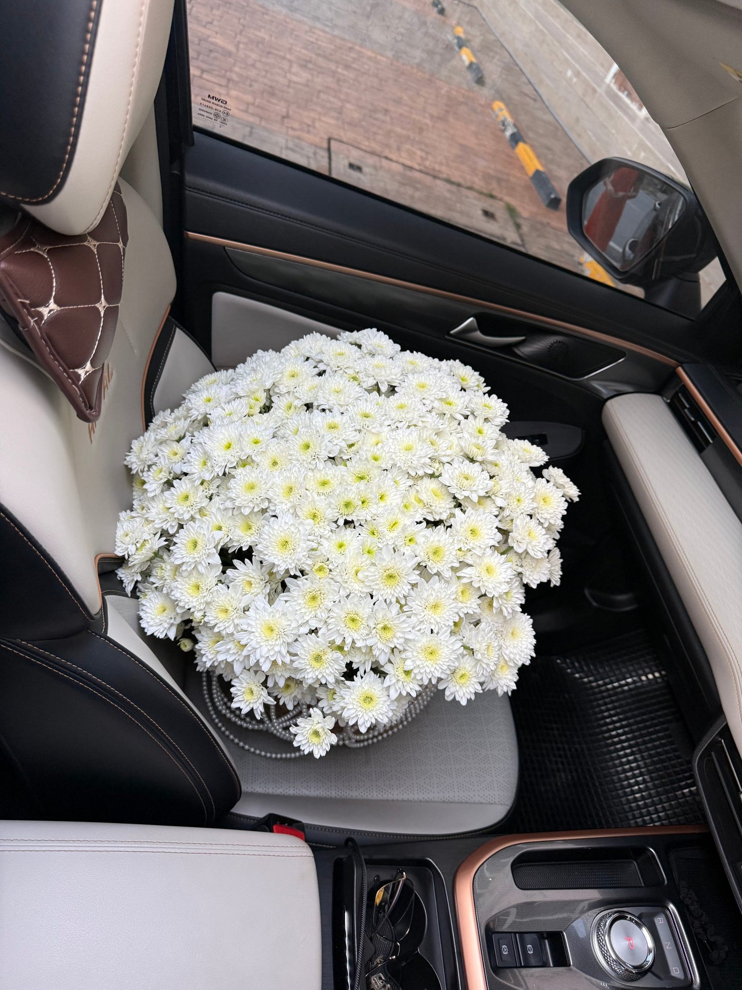 Basket with chrysanthemum