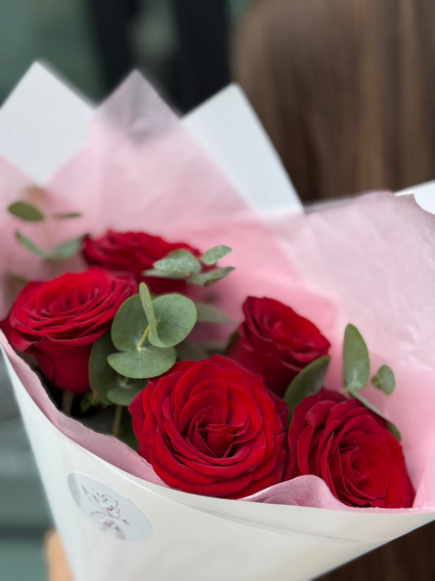 5 red rose
