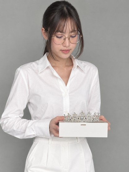 Tiara / crown