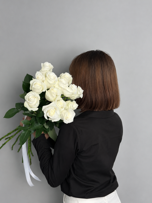 15 white rose