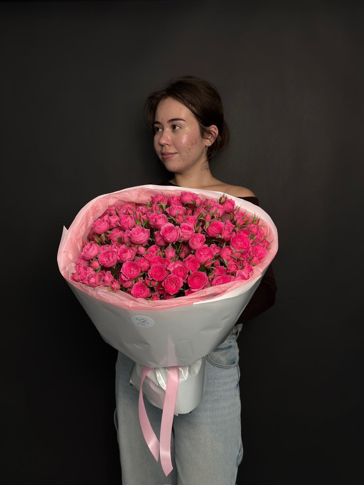 Bouquet of 15 pink Barbie bush roses — LaLa Flowers Pattaya