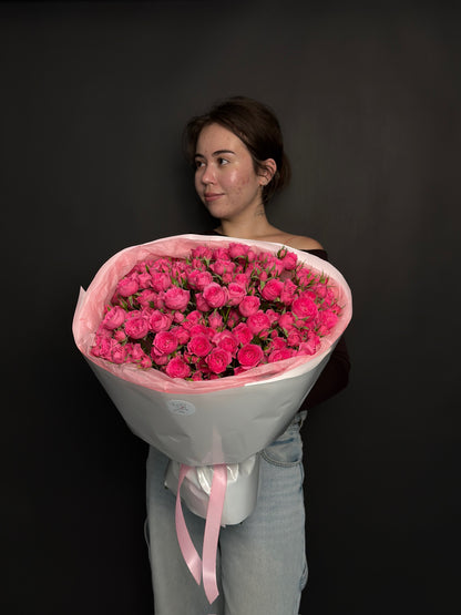 Bouquet of 15 pink Barbie bush roses — LaLa Flowers Pattaya