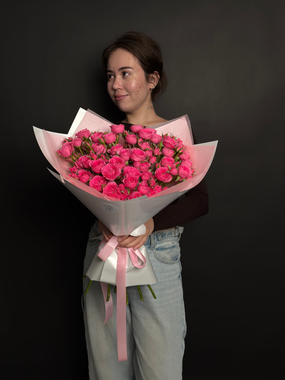 Bouquet of 9 pink Barbie bush roses — LaLa Flowers Pattaya